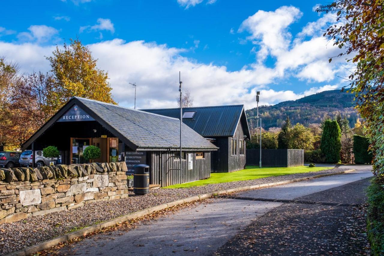 Mains Of Taymouth Country Estate 5* Houses Kenmore  Exterior photo